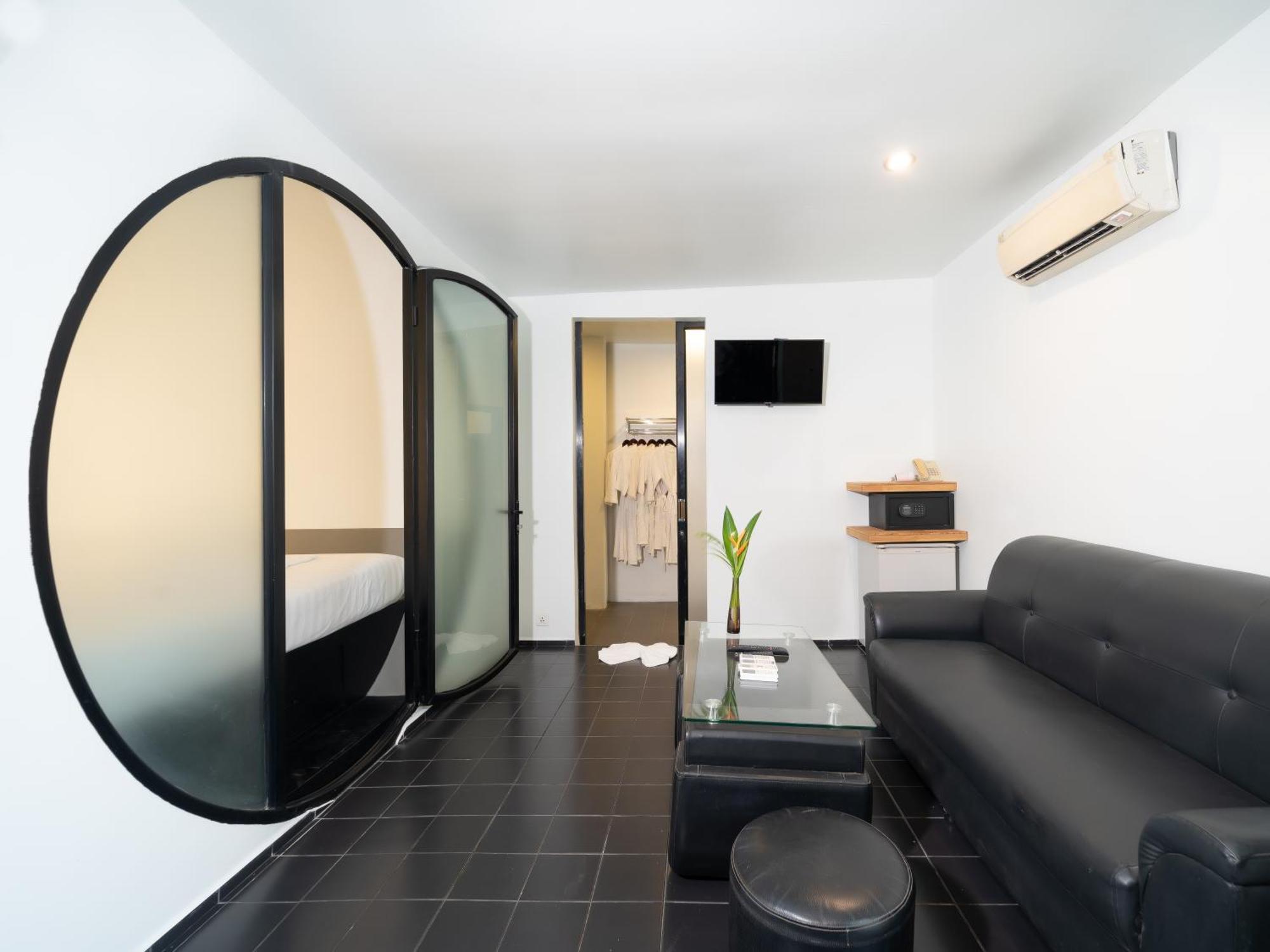 Tunnel Urban Retreat Hotel Siem Reap Ngoại thất bức ảnh